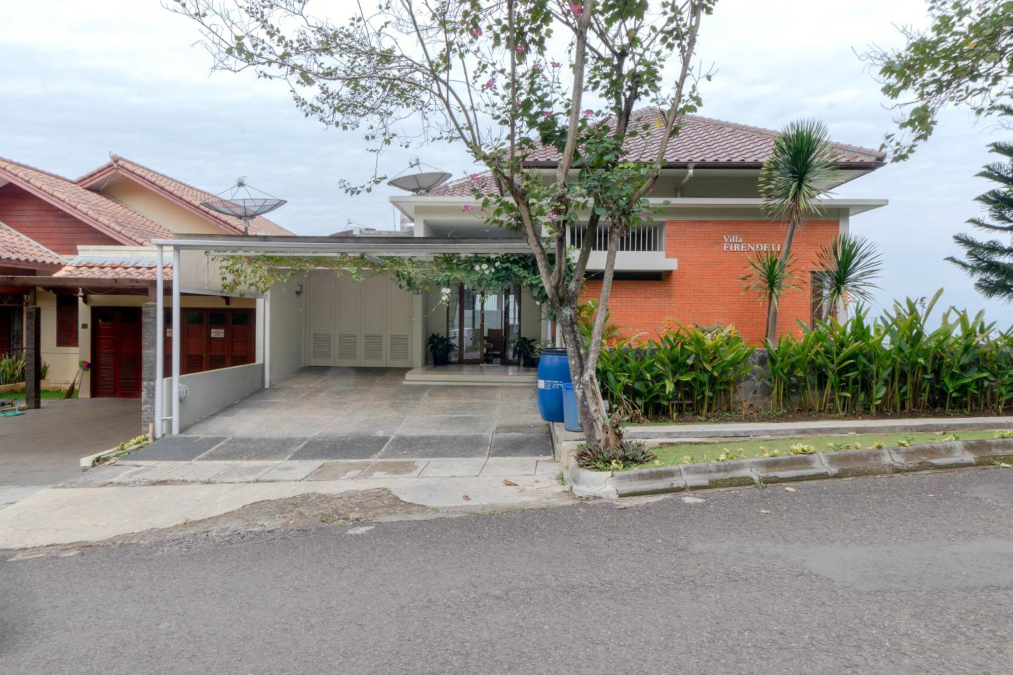 Family Only Amazing City View Villa - De Reiz Firen Syariah Bandung Exterior photo